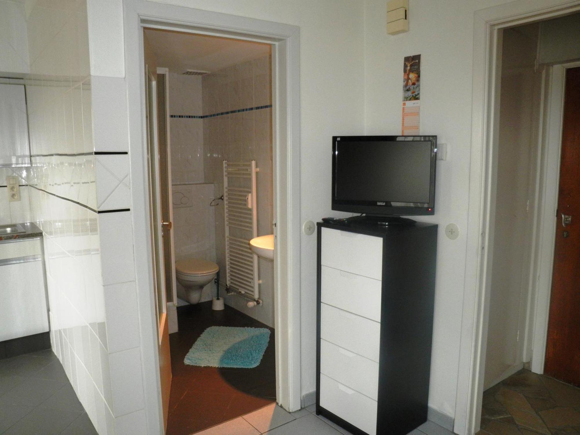 Apartment Bc *